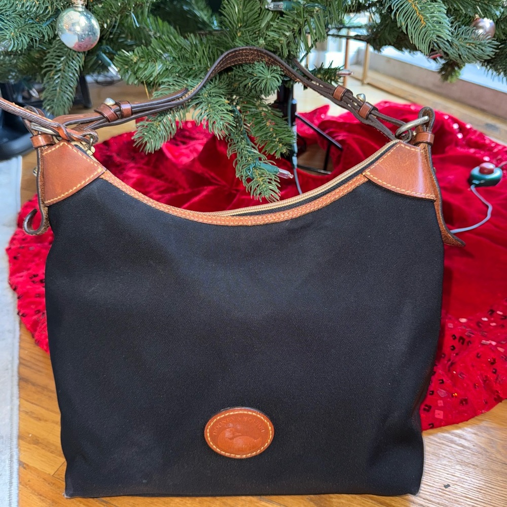 Dooney & Bourke Nylon Large Erica | Black
